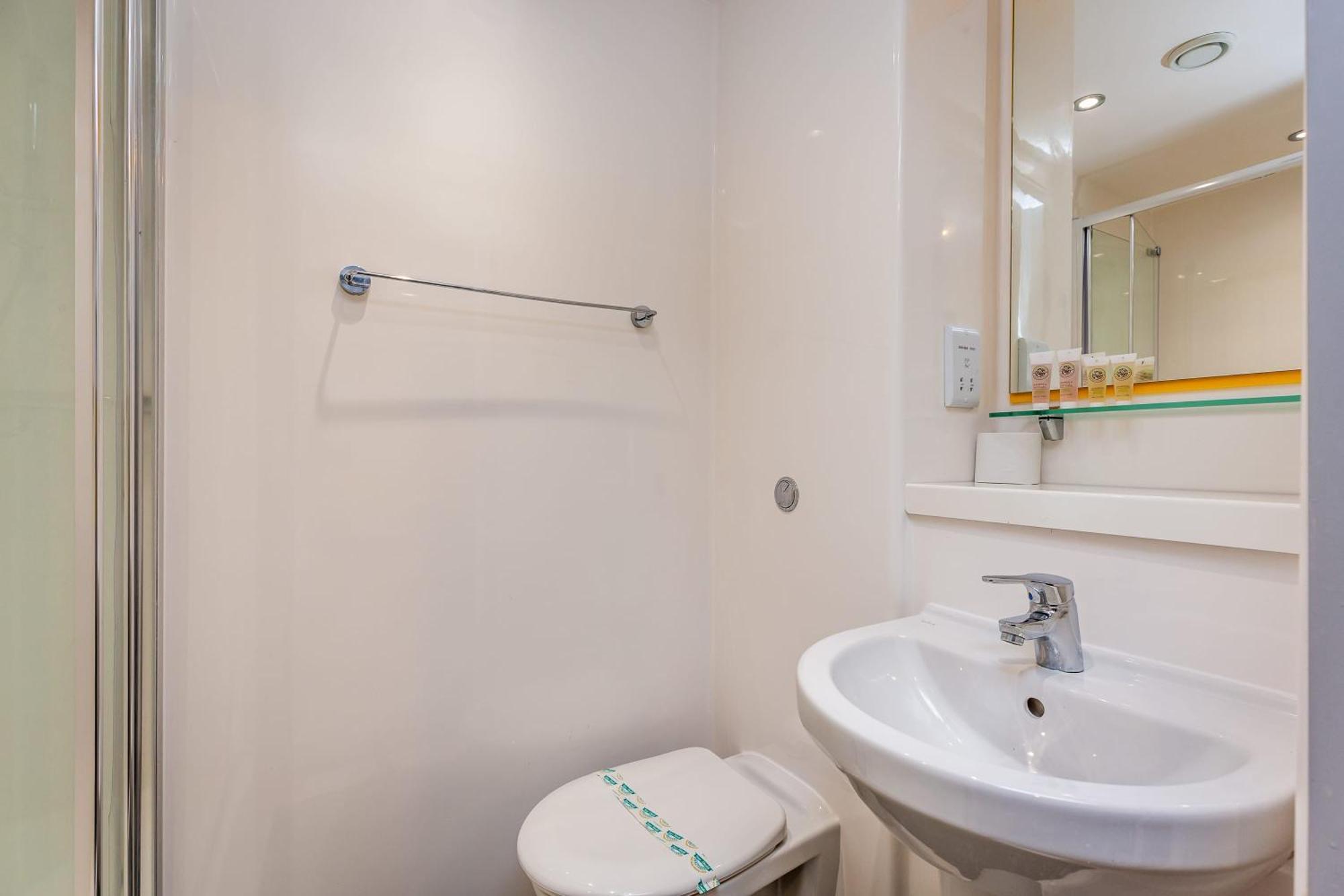 Ensuite Room With Shared Kitchen, Close To Centre- 18 Above Lincoln Exterior photo
